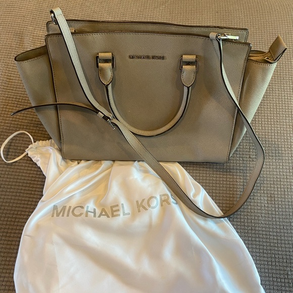 Michael Kors Large Grey Satchel - Picture 2 of 5